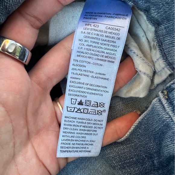 Levi Strauss Signature Women’s 28x30 Mid Rise Skinny Jeans Light Wash Denim - Picture 7 of 11